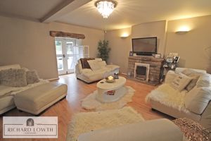 Lounge- click for photo gallery